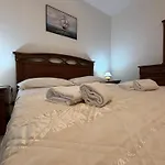 Bella 公寓 切法卢